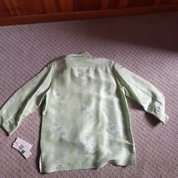 NWT Jones New York Signature Light Green Silk Blouse Shirt Long Sleeve Size M - Picture 6 of 6